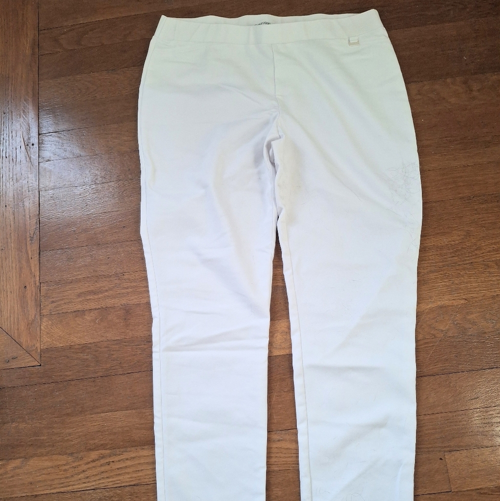 Calvin Klein White Slim Fit Summer Pants Size 12 - Picture 2 of 4